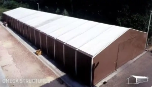 Tente de stockage de grande taille